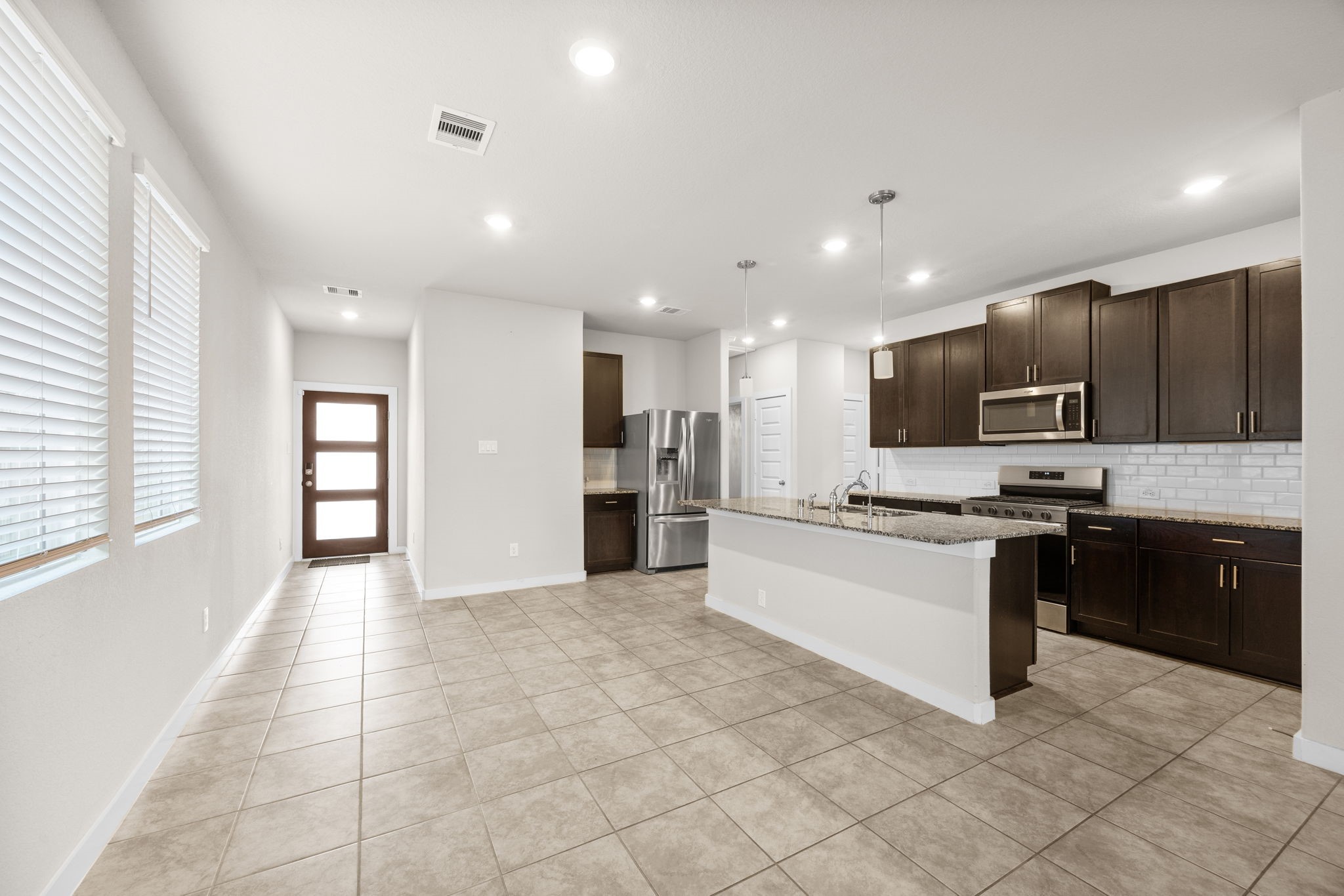 5547 Madden Lane Property Photo 5