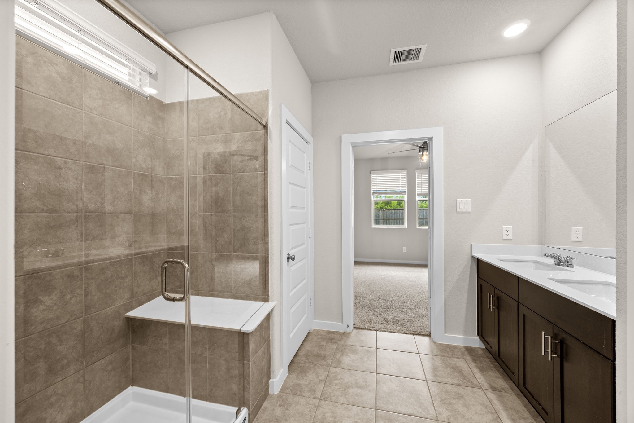 5547 Madden Lane Property Photo 12