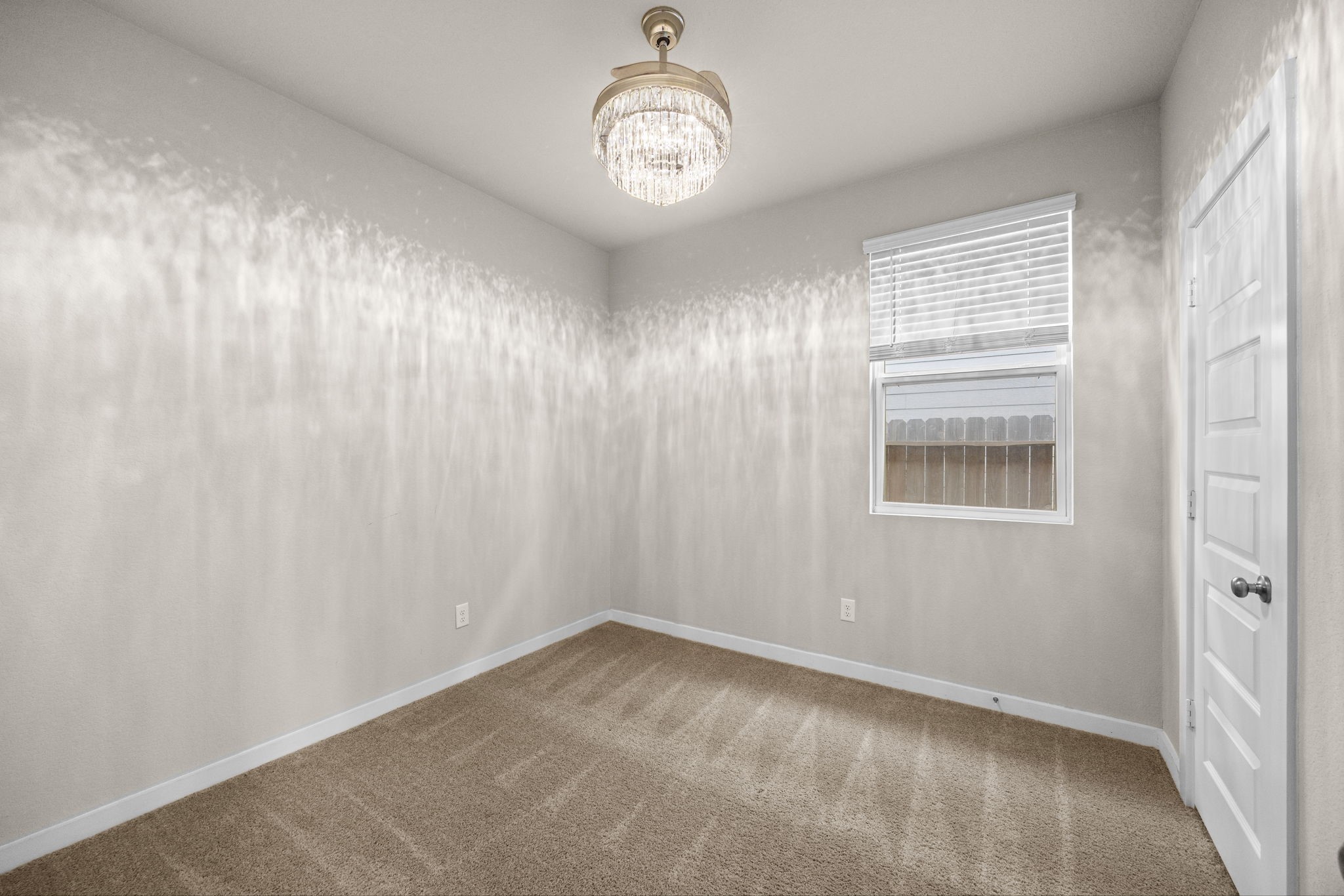 5547 Madden Lane Property Photo 13