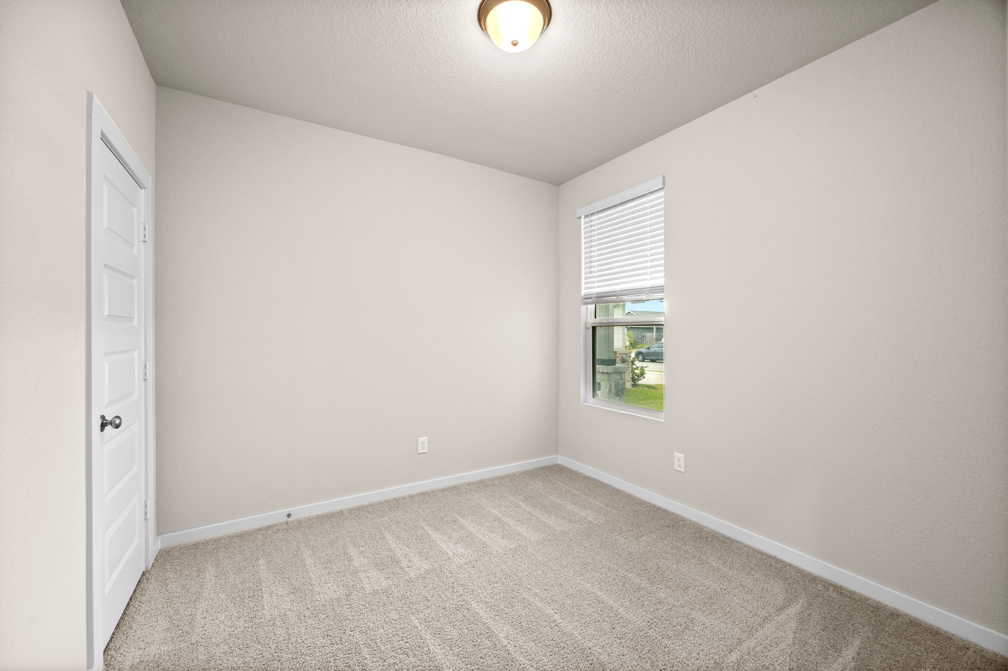5547 Madden Lane Property Photo 14