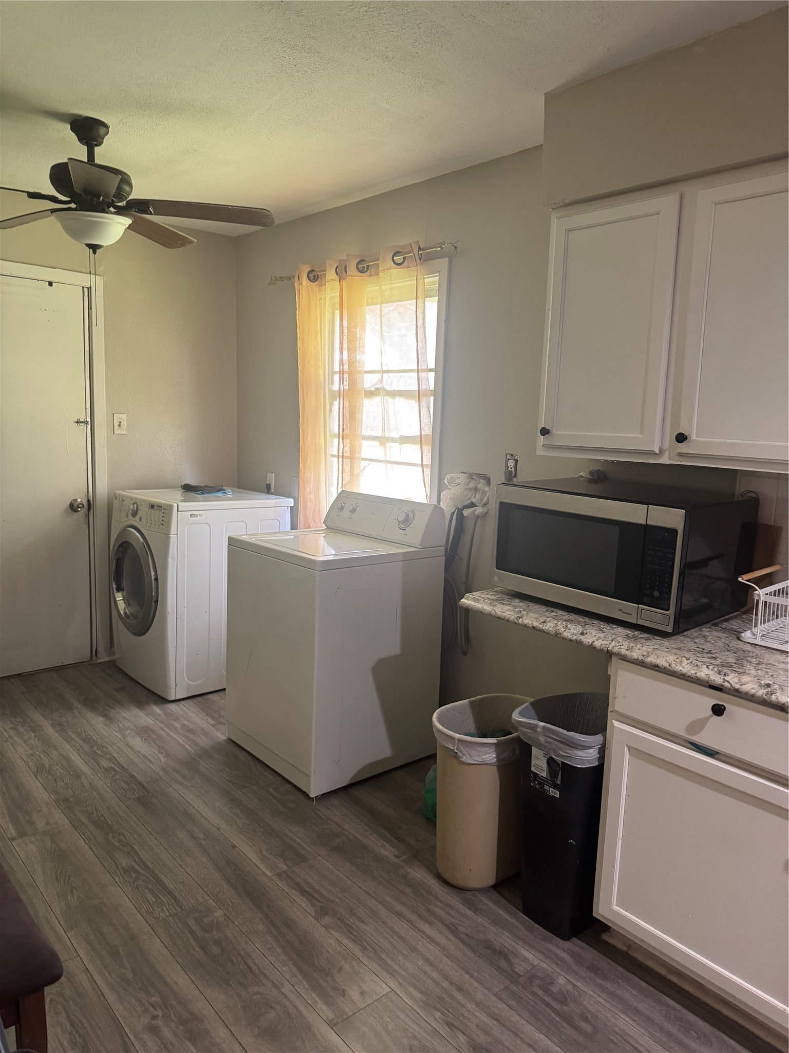 7947 Glenscott Street Property Photo 2