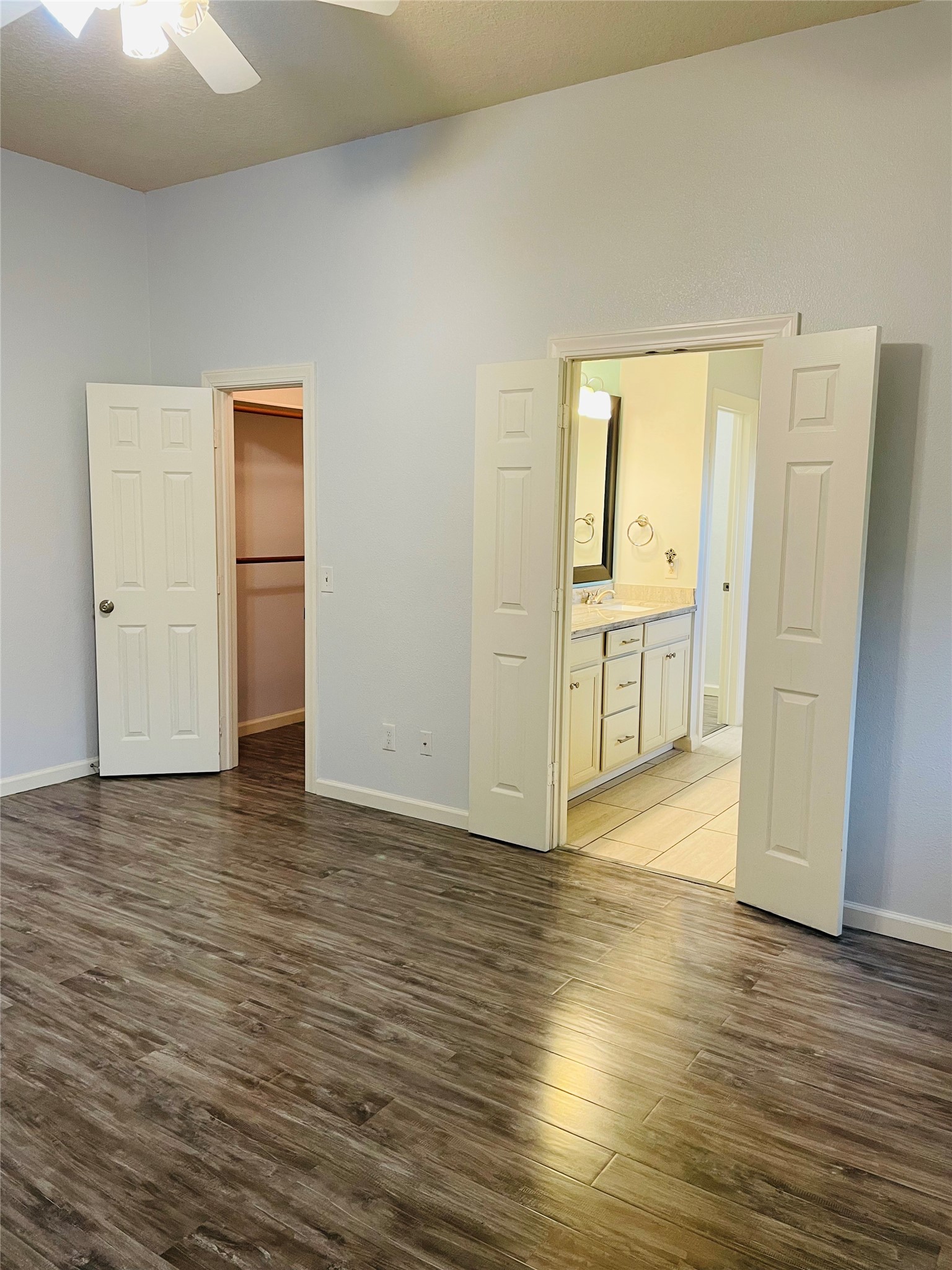 20910 Medallion Pointe Drive Property Photo 13