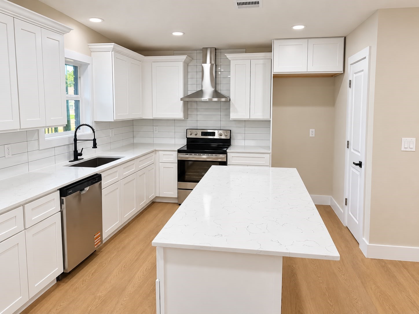 11410 Braewick Drive Property Photo 8