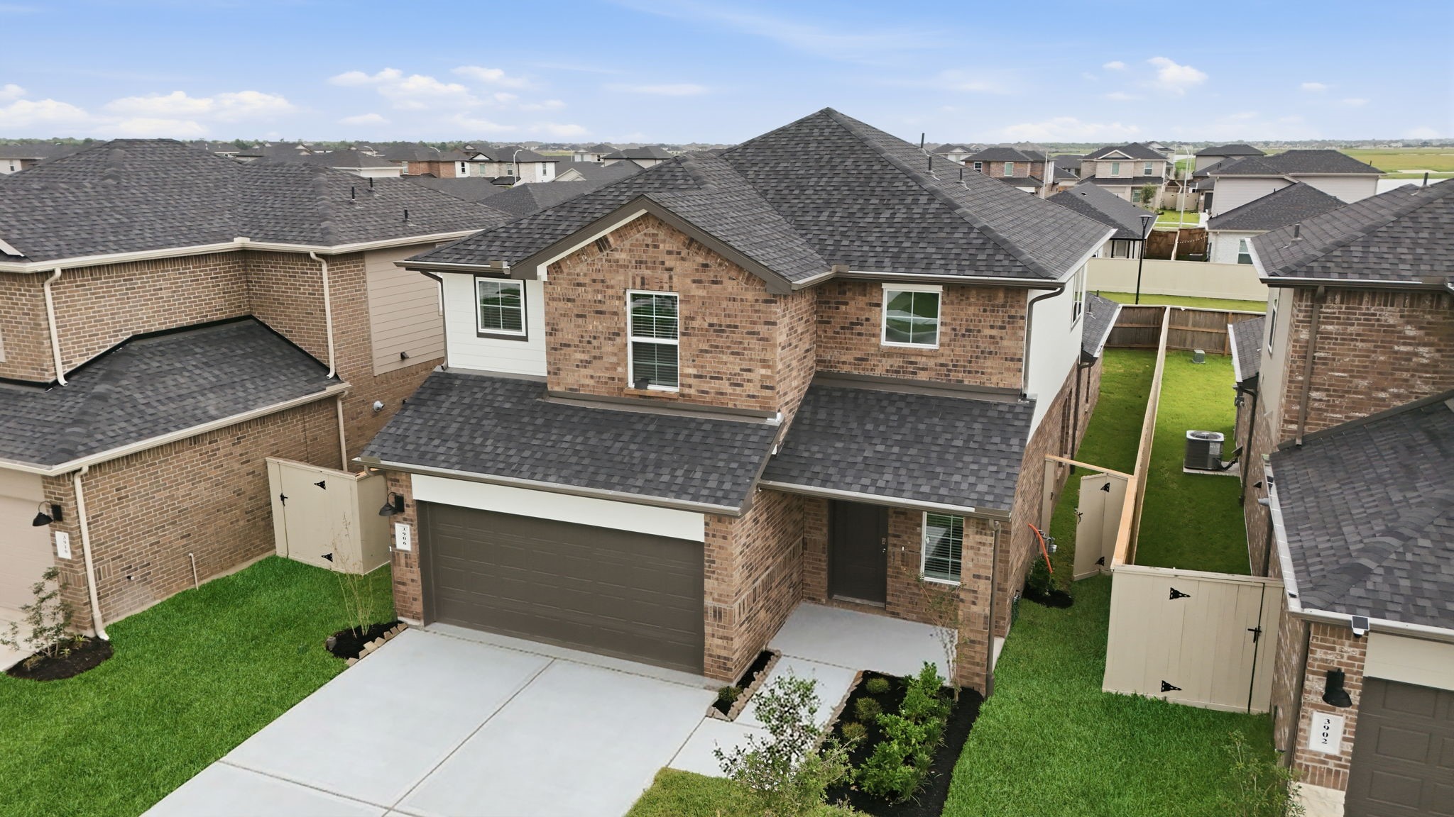 7703 Smooth Valley Court Property Photo 9