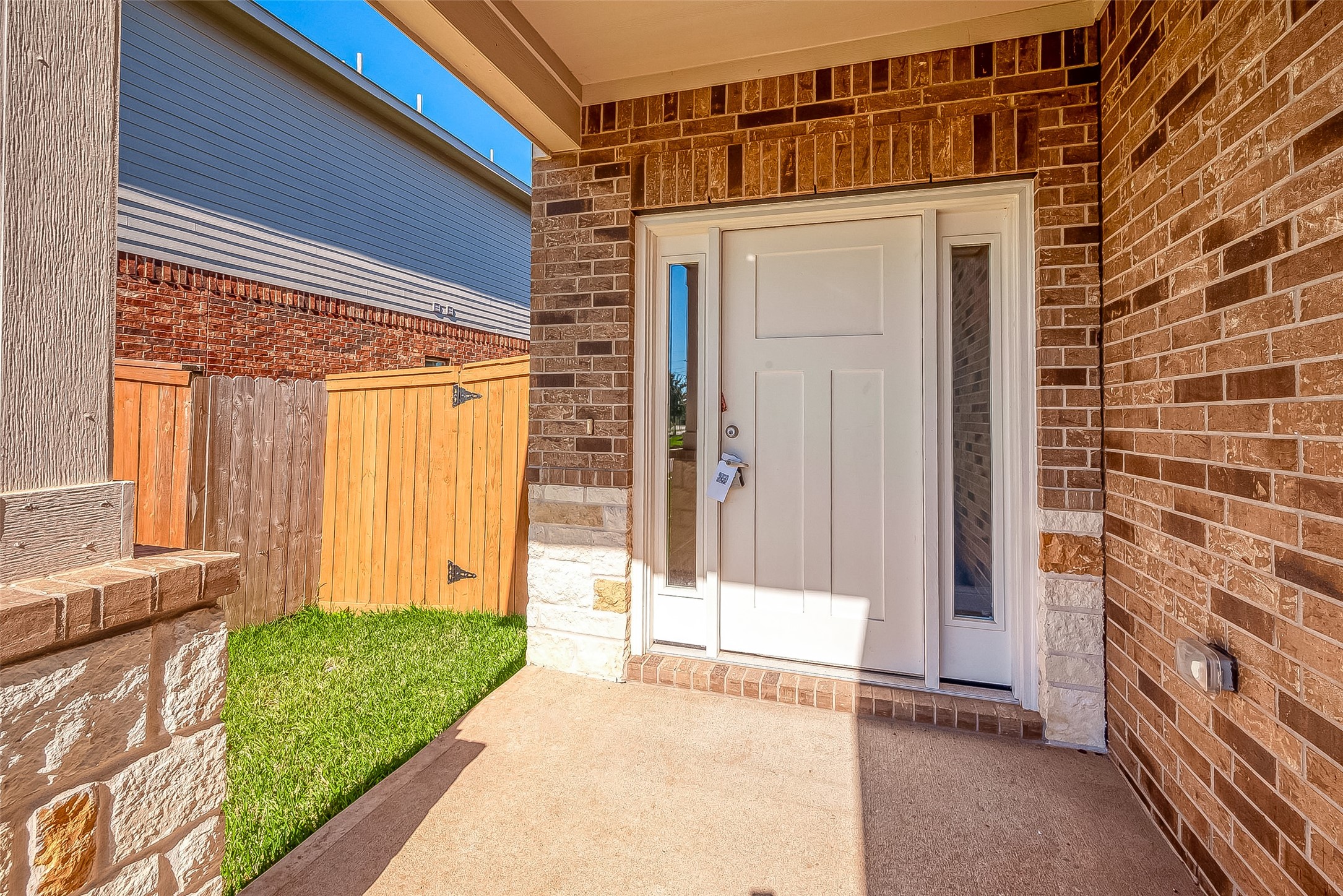 32922 Silver Meadow Way Property Photo 3