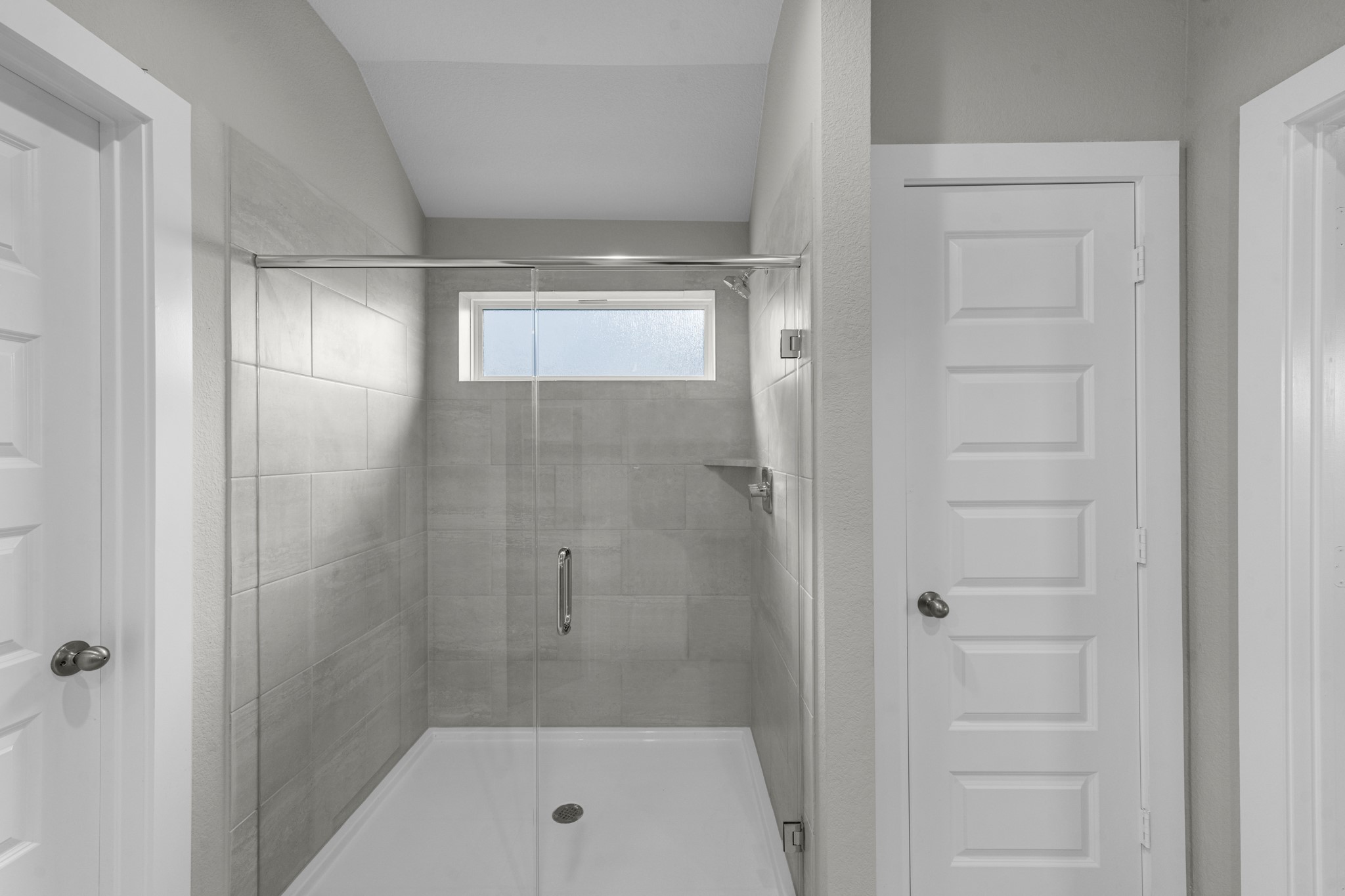 93 Shining Point Drive Property Photo 10