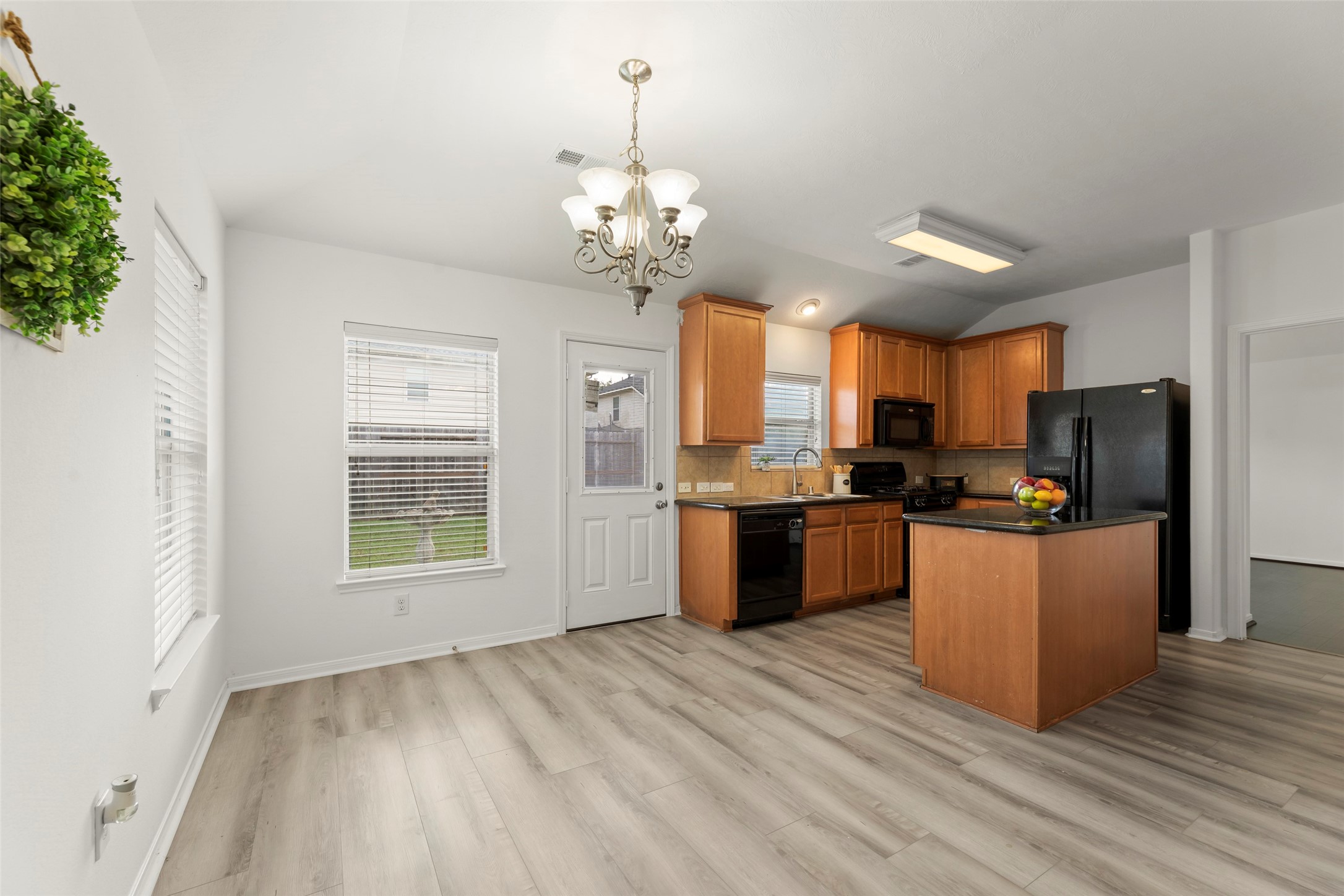 25118 Hazel Ranch Property Photo 5