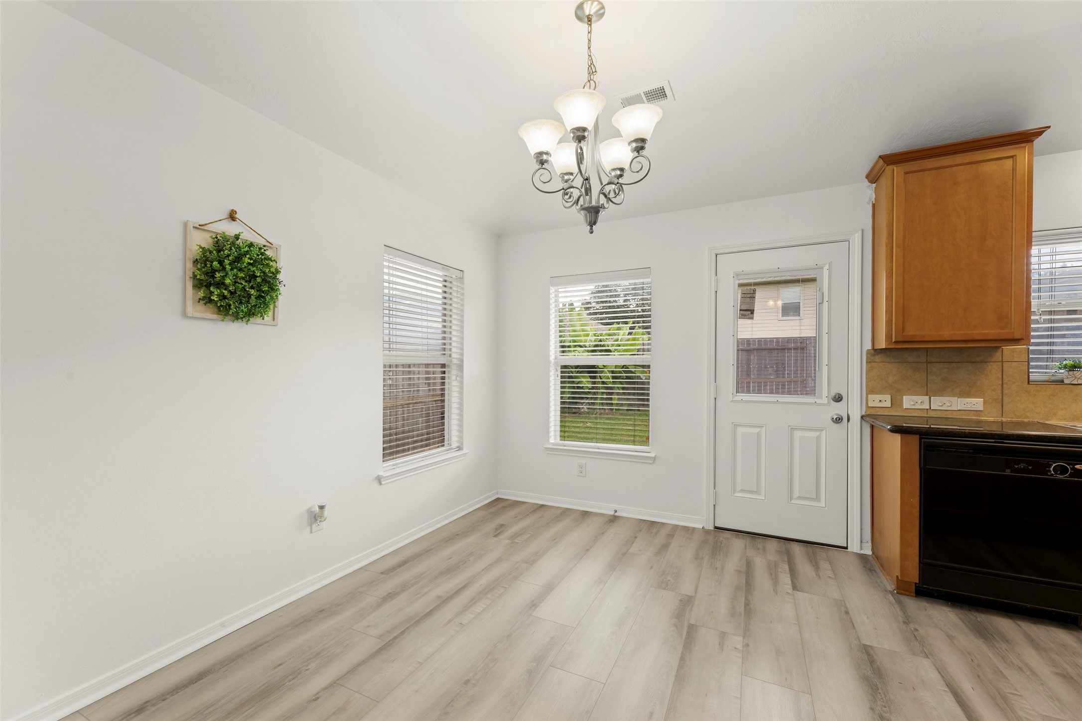 25118 Hazel Ranch Property Photo 7