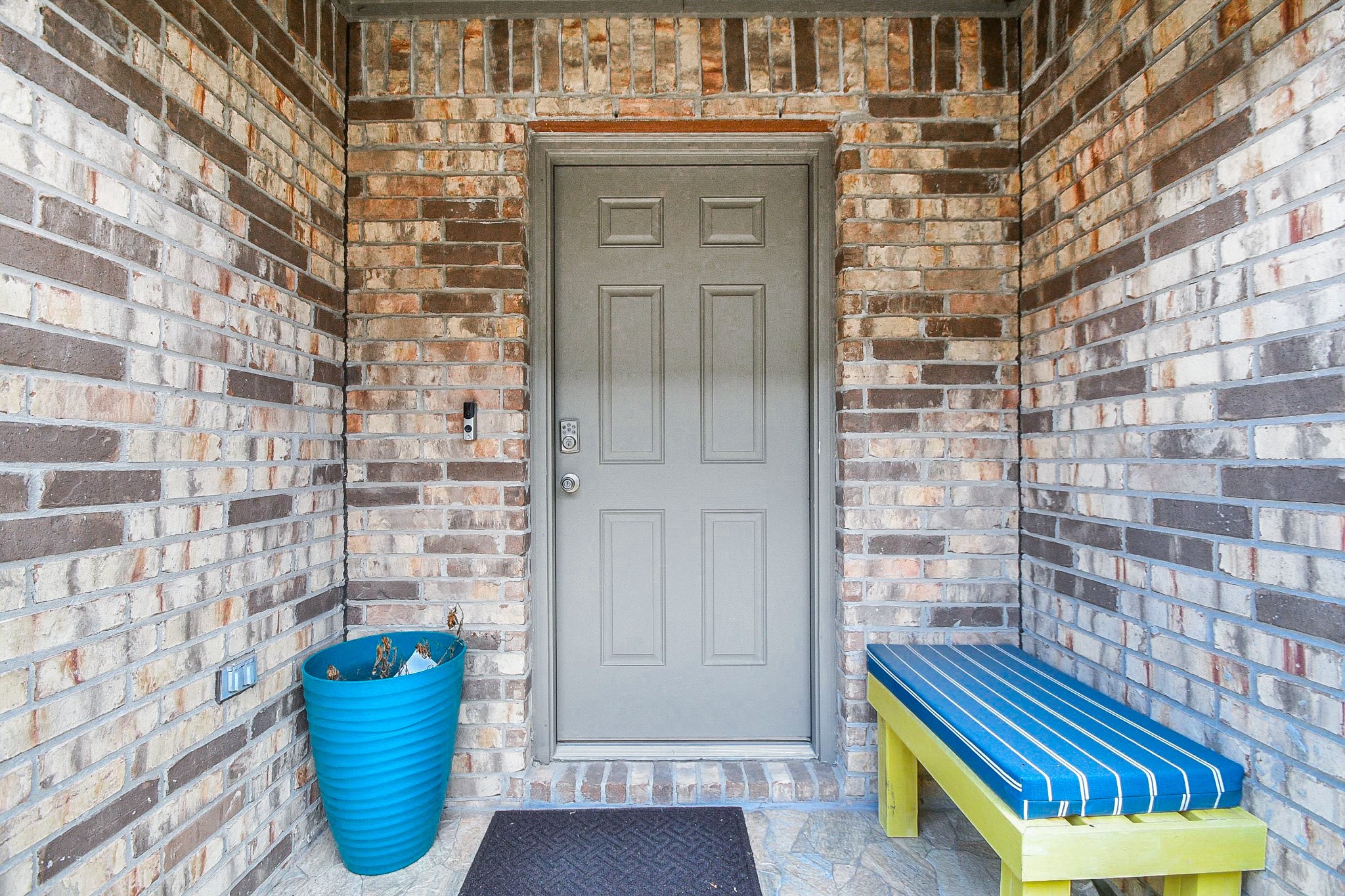 9316 Colonial Bent Court Property Photo 5