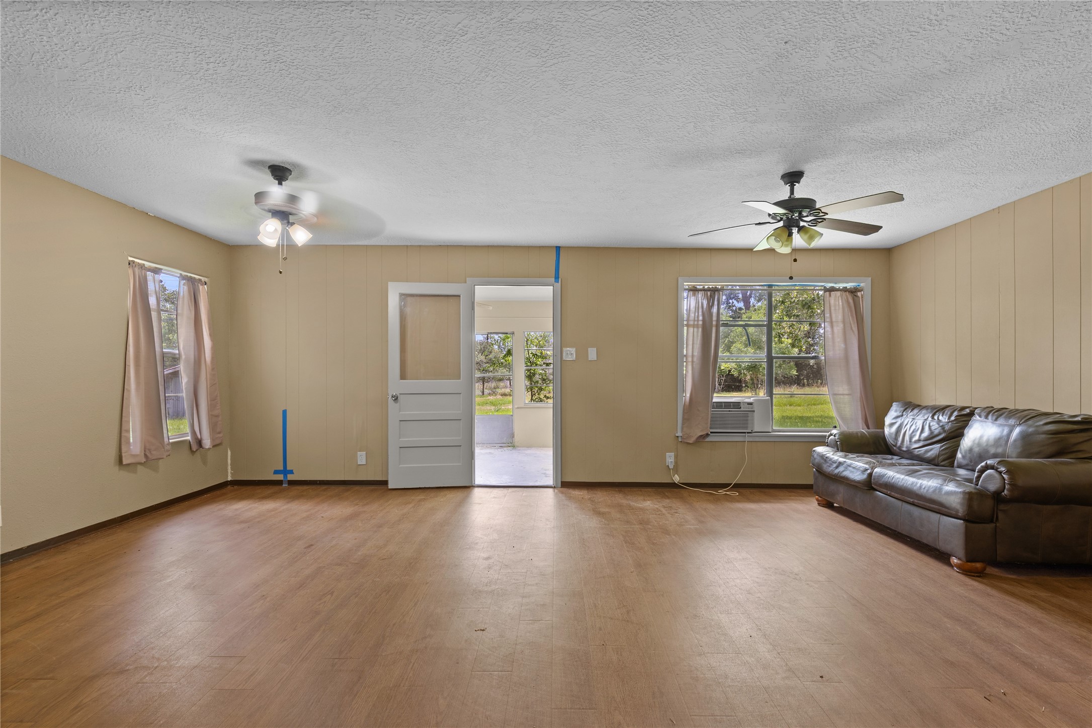 10973 Longstreet Road Property Photo 7