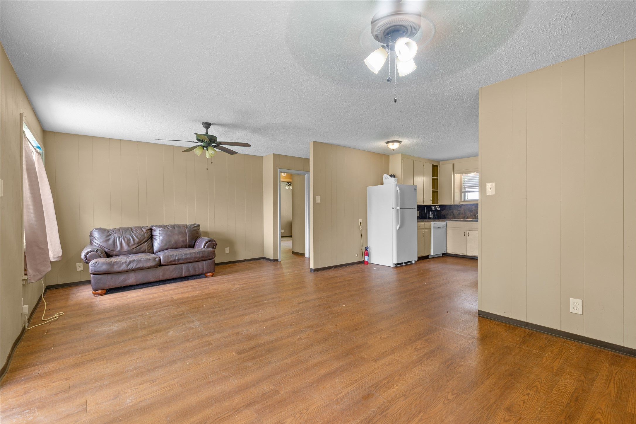 10973 Longstreet Road Property Photo 8