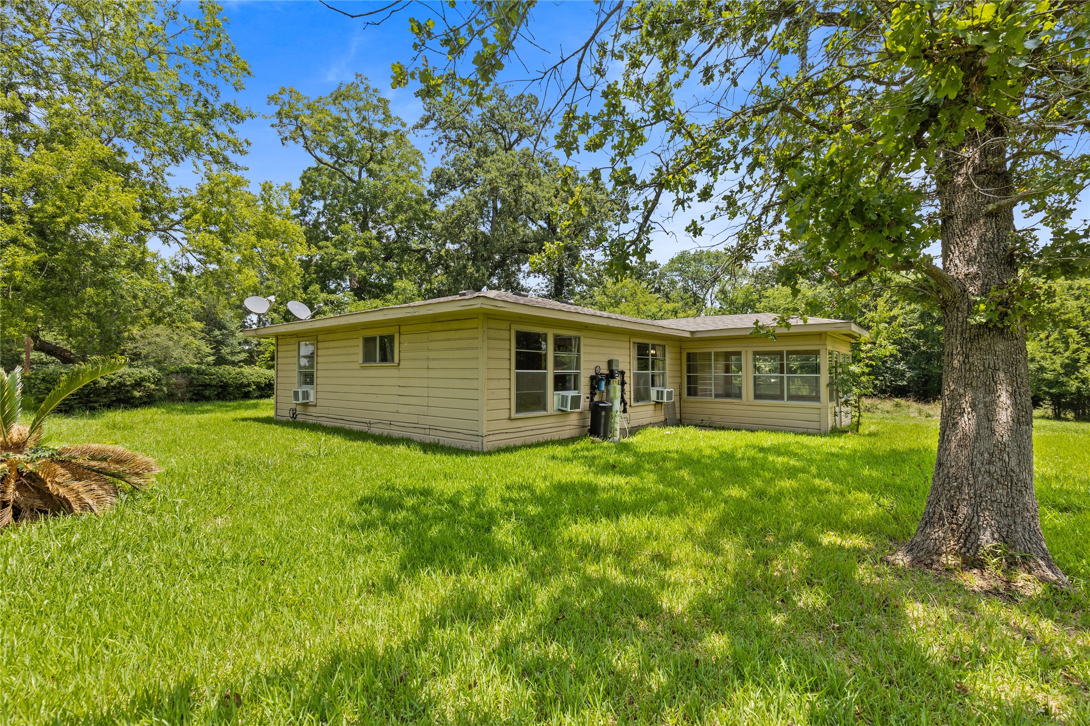 10973 Longstreet Road Property Photo 23