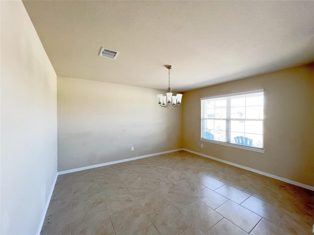 29043 Jacobs River Drive Property Photo 3