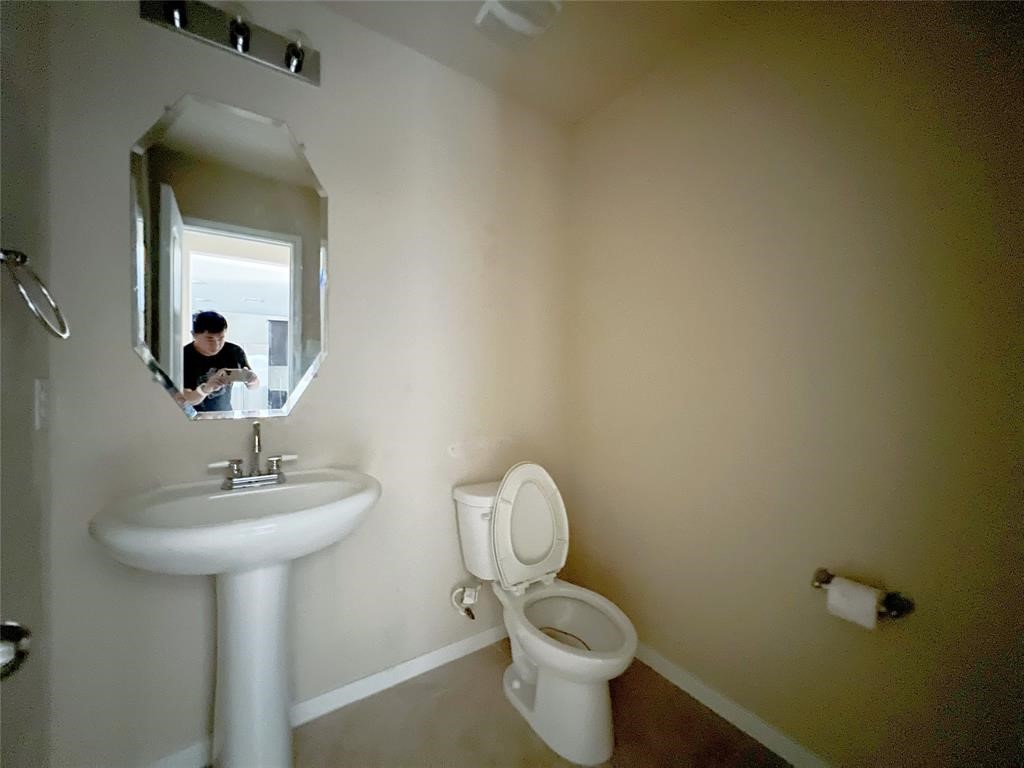 29043 Jacobs River Drive Property Photo 4