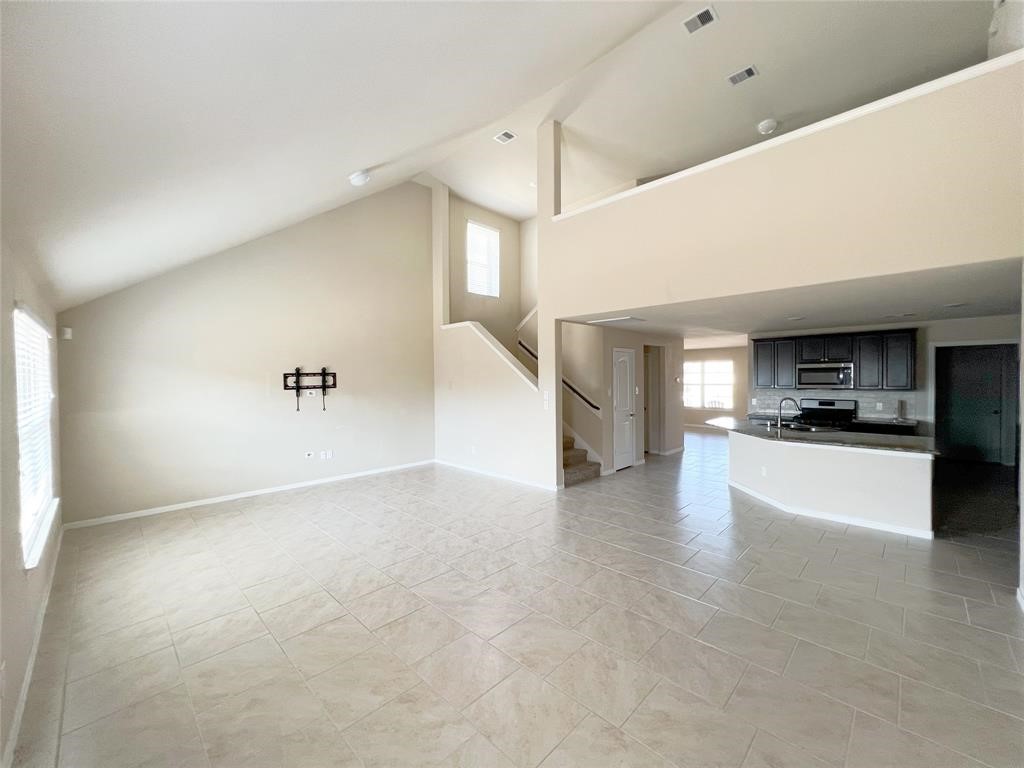 29043 Jacobs River Drive Property Photo 7