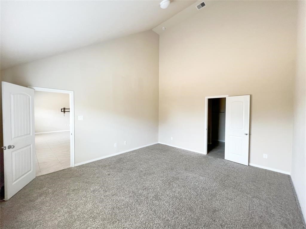29043 Jacobs River Drive Property Photo 11