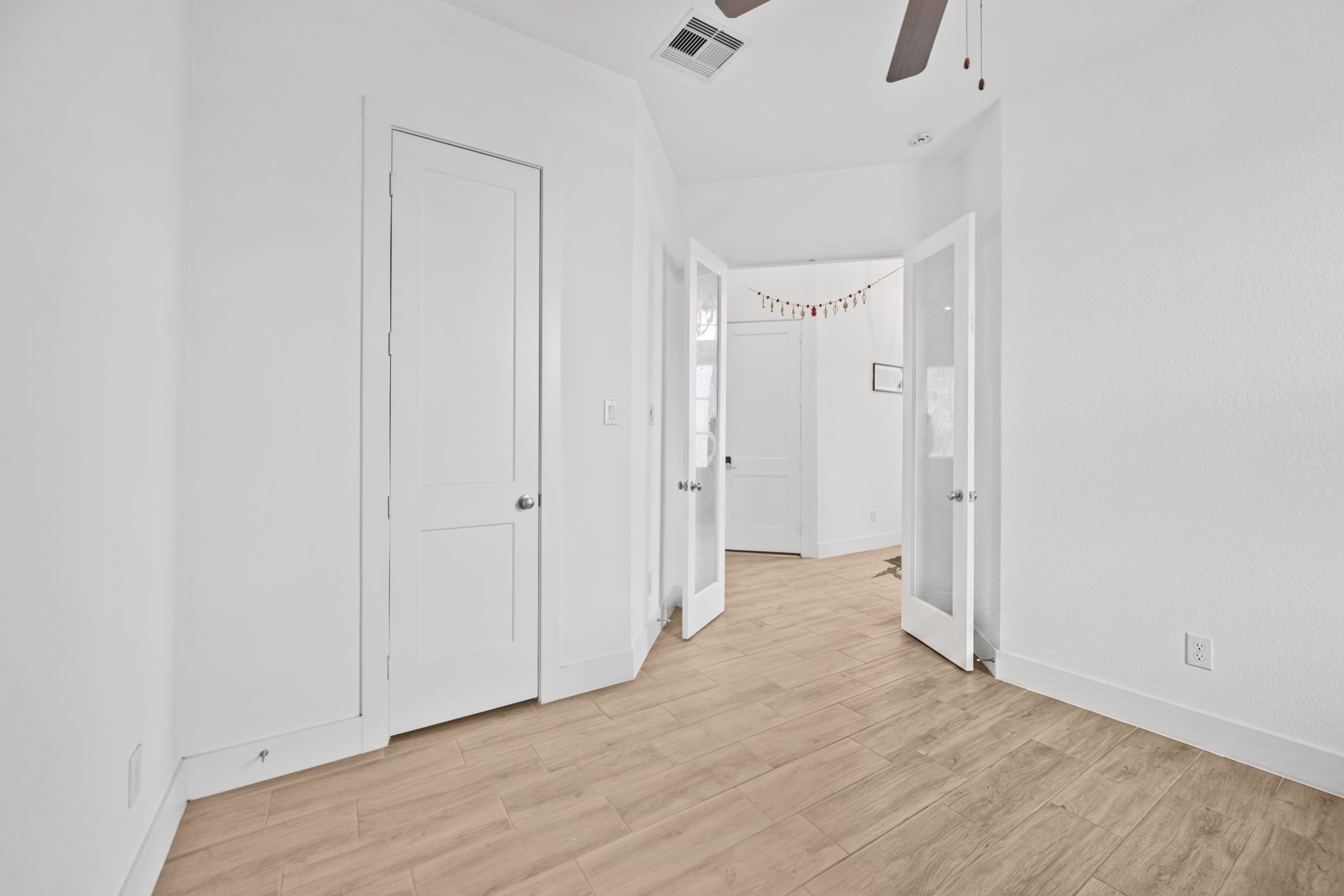 10718 Blossom River Drive Property Photo 36
