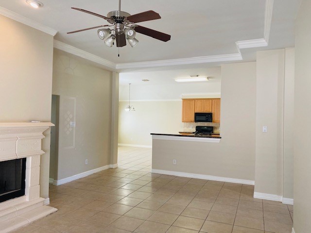 2811 Cresthollow Lane Property Photo 6