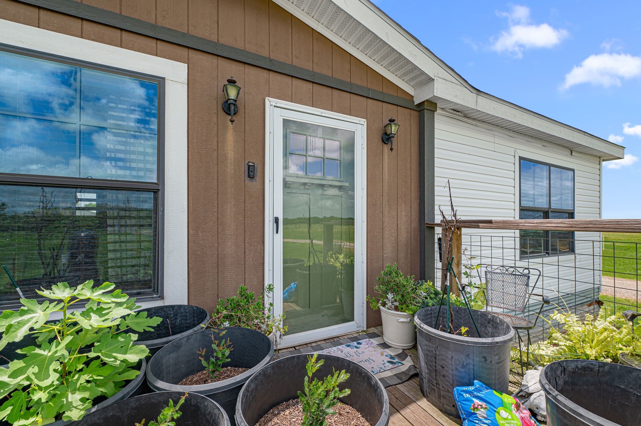 22360 640 Property Photo 5