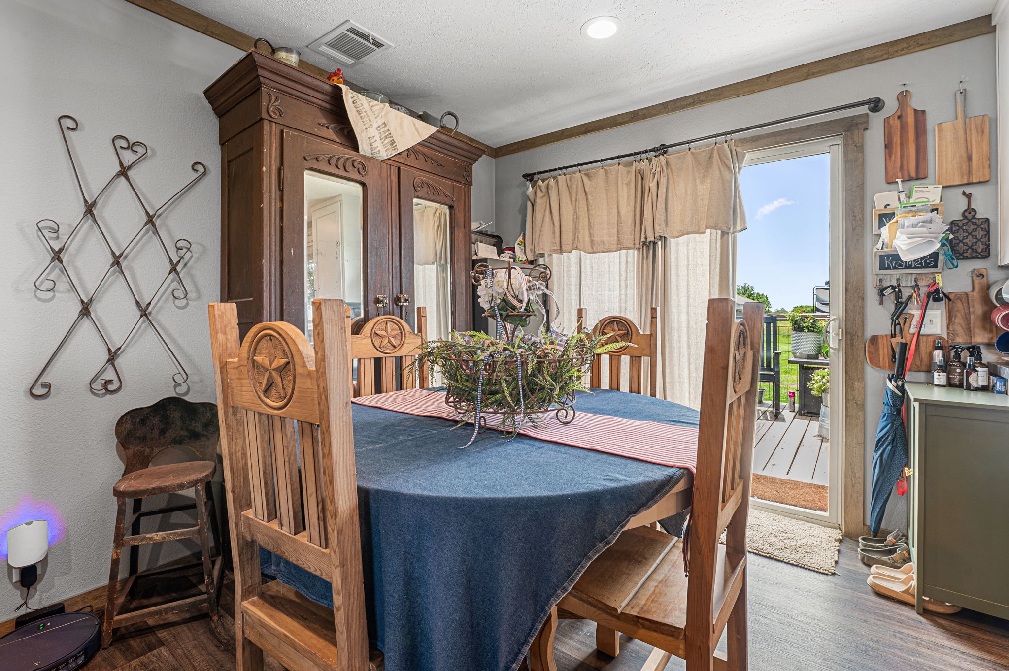 22360 640 Property Photo 14