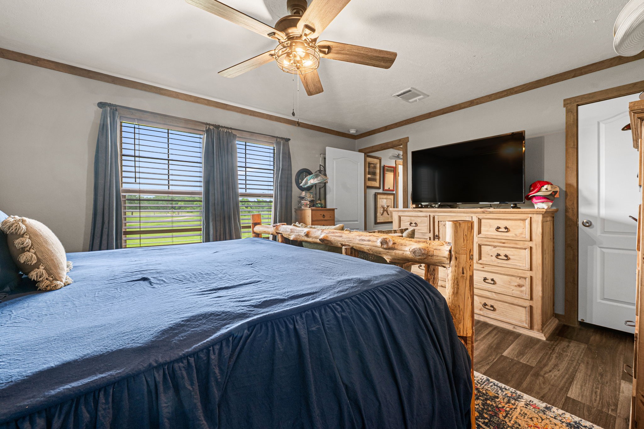 22360 640 Property Photo 15