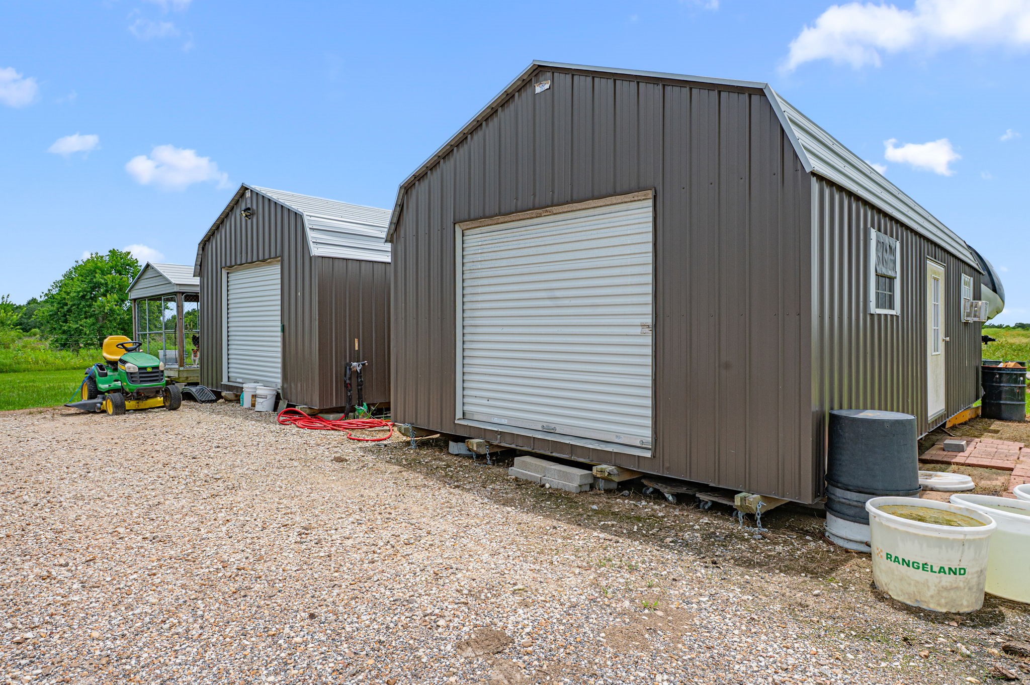 22360 640 Property Photo 23