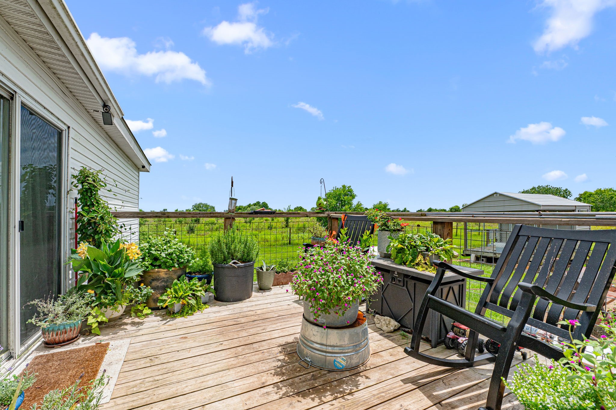 22360 640 Property Photo 24