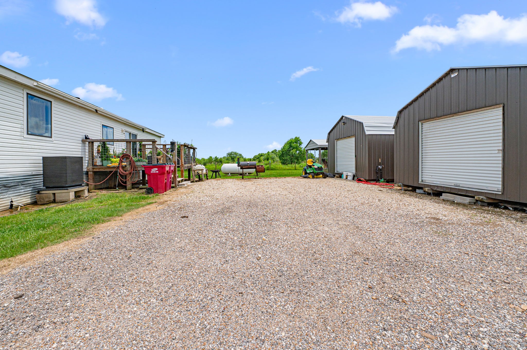 22360 640 Property Photo 26