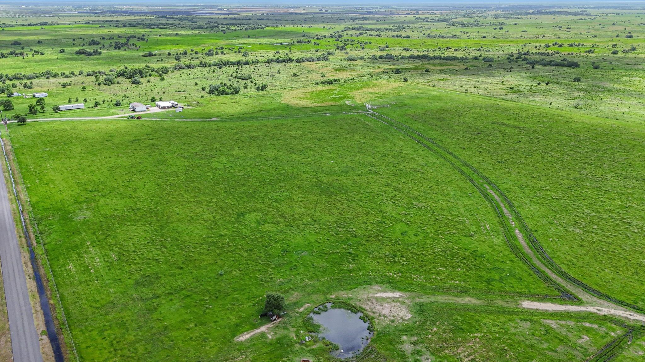 22360 640, Damon Tx 77430 Property Photo 31