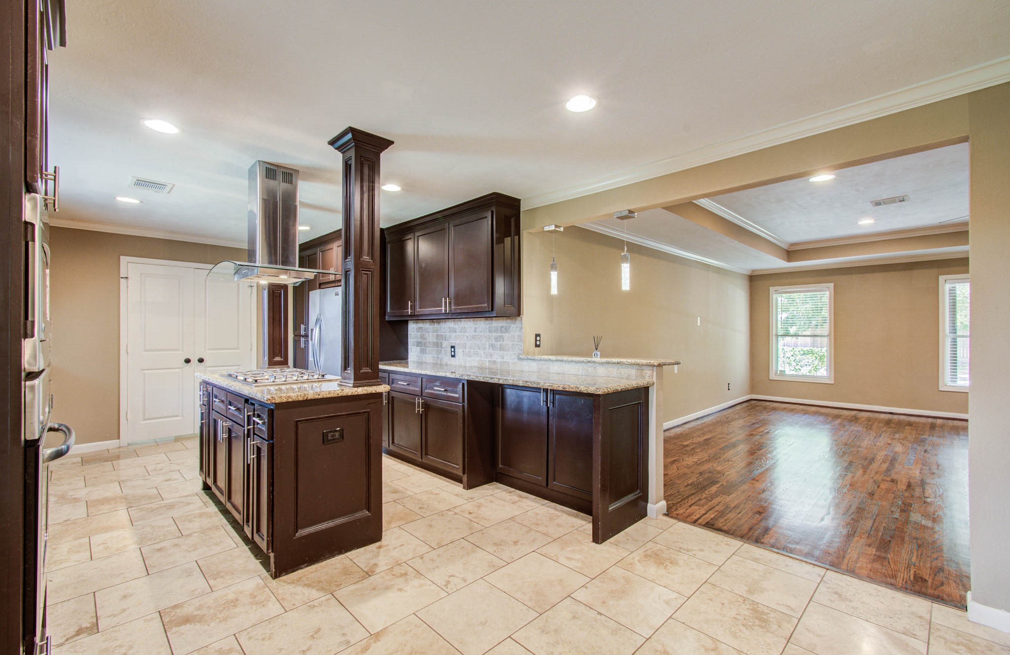 11422 Endicott Lane Property Photo 9
