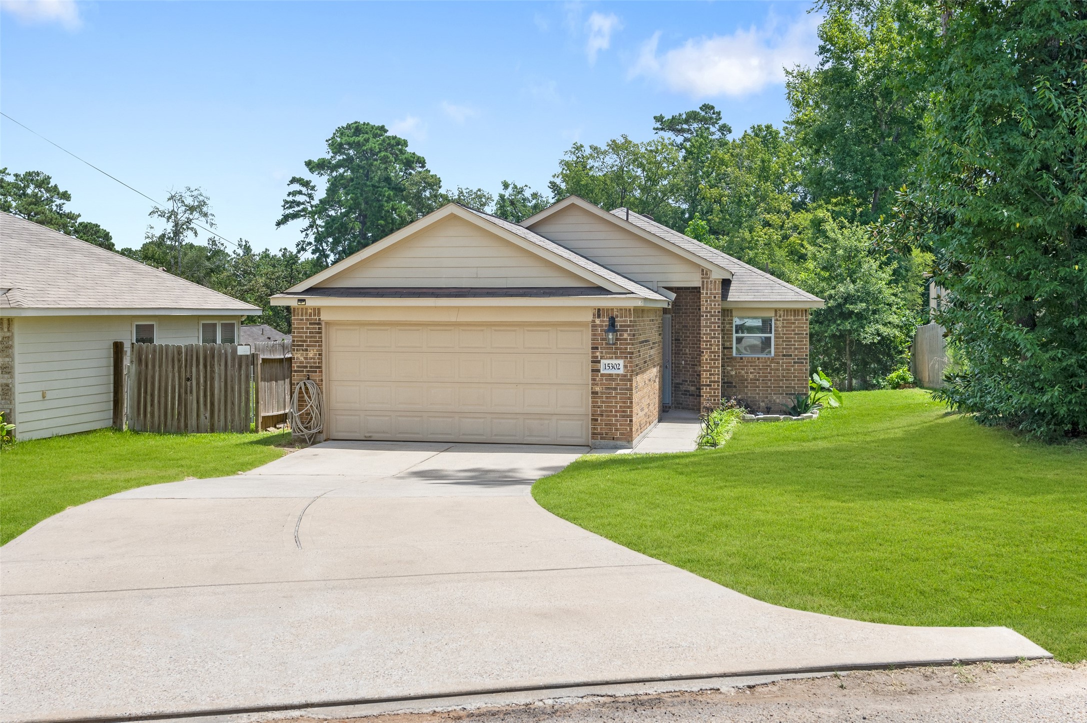 15302 Kickapoo Trail Property Photo 1