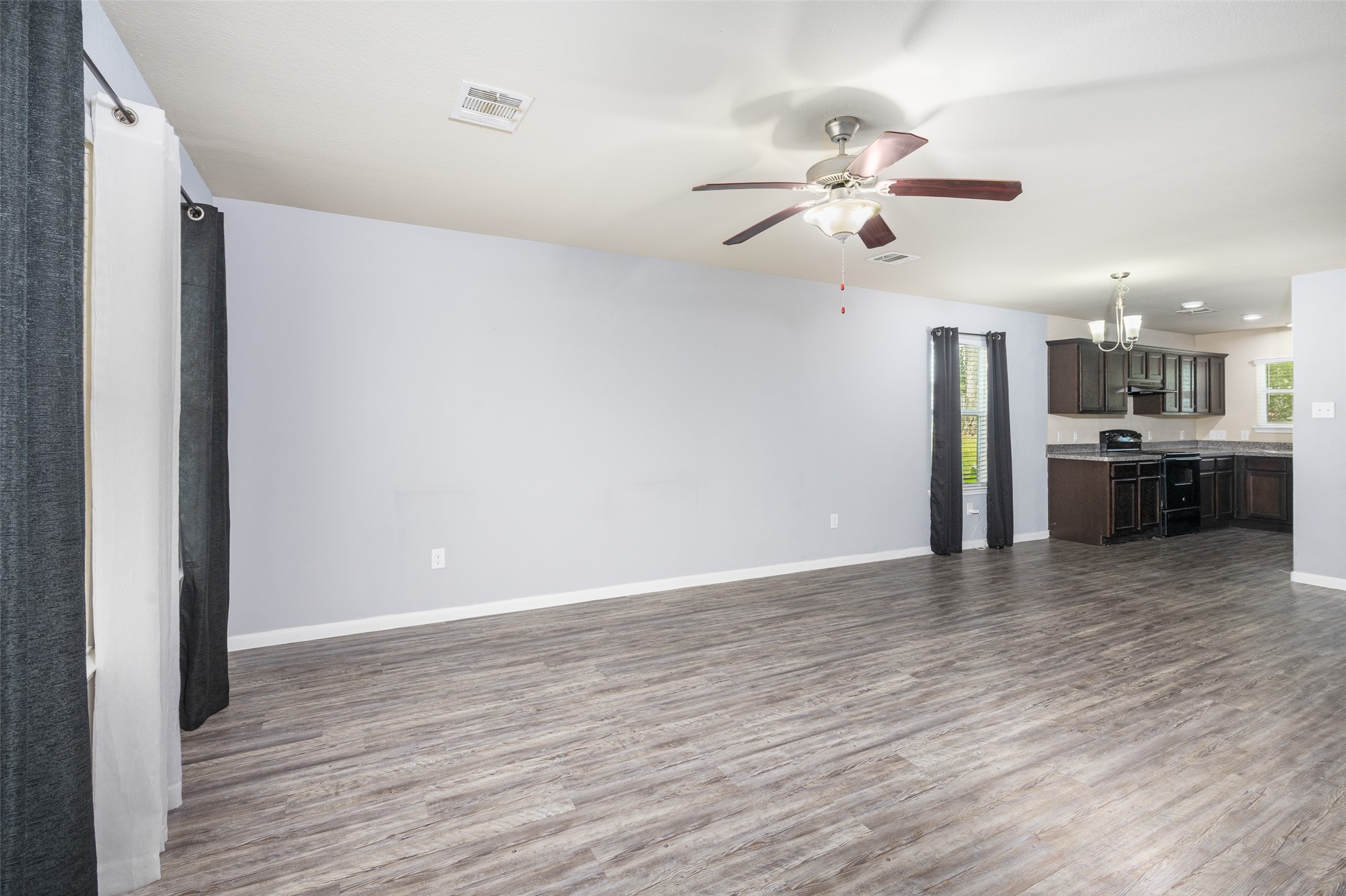 15302 Kickapoo Trail Property Photo 6