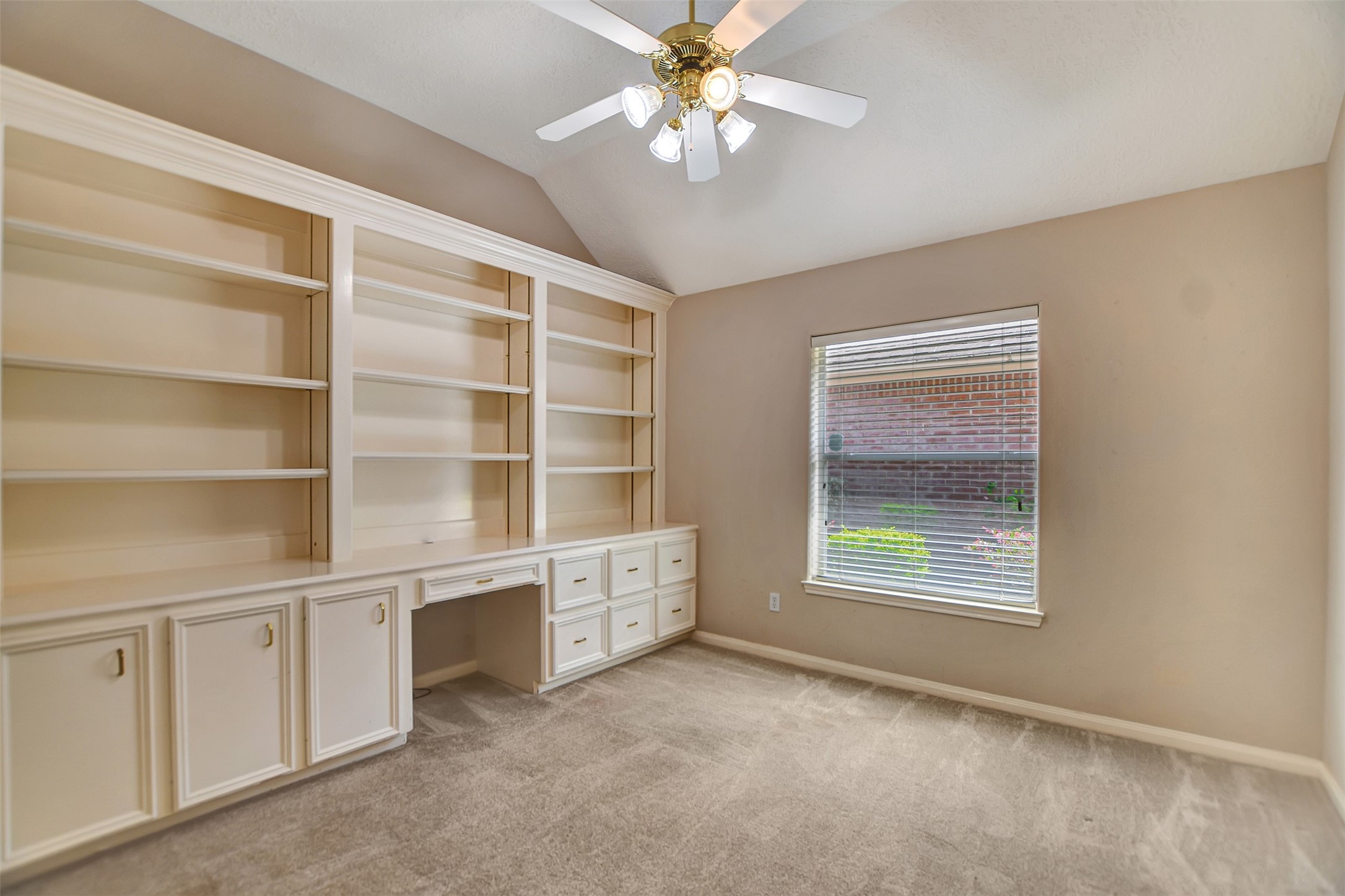1110 Parkhaven Lane Property Photo 7