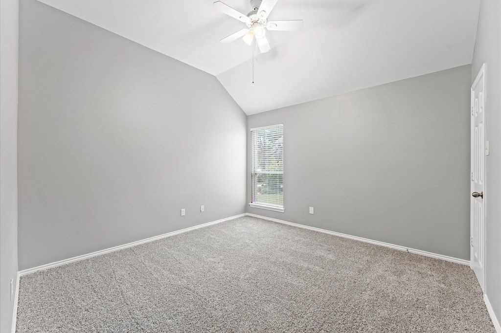 9422 Mustang Park Court Property Photo 12