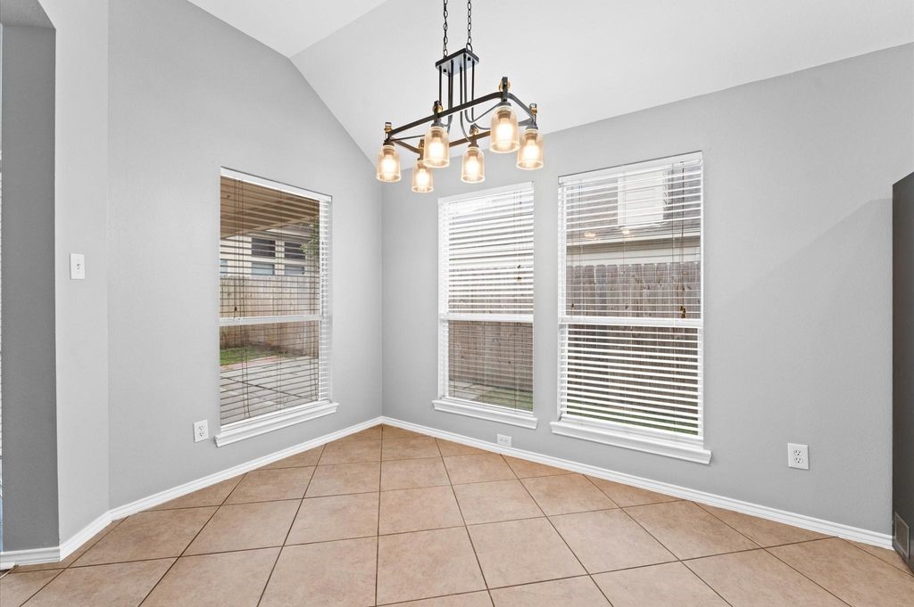 9422 Mustang Park Court Property Photo 19