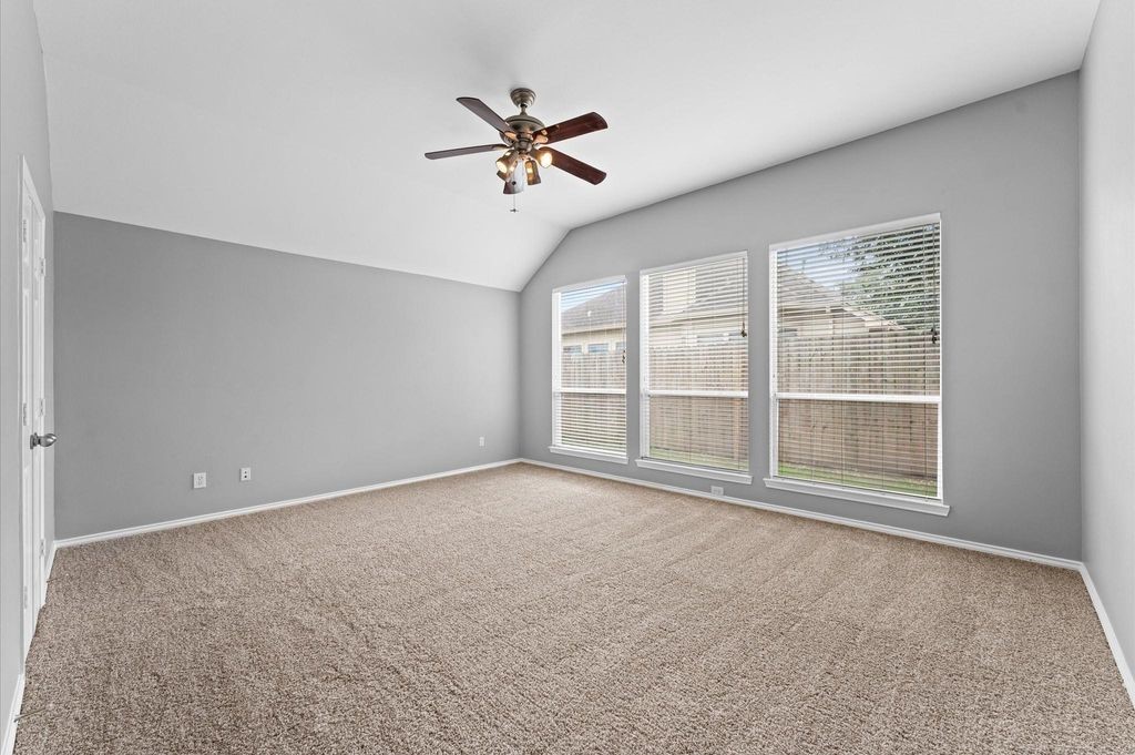 9422 Mustang Park Court Property Photo 20