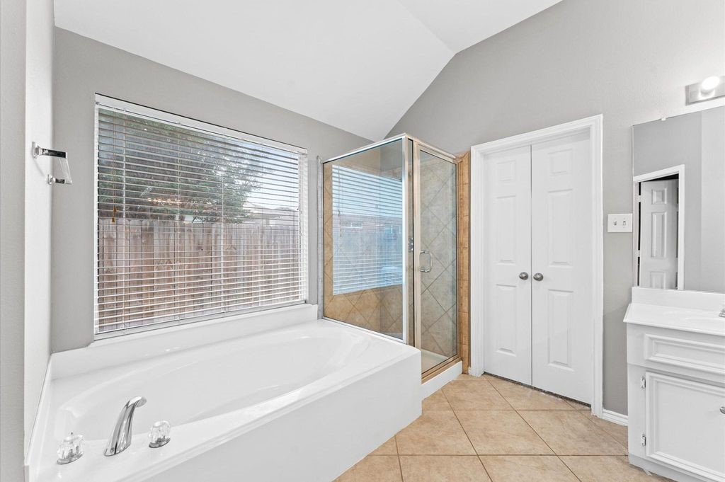 9422 Mustang Park Court Property Photo 22
