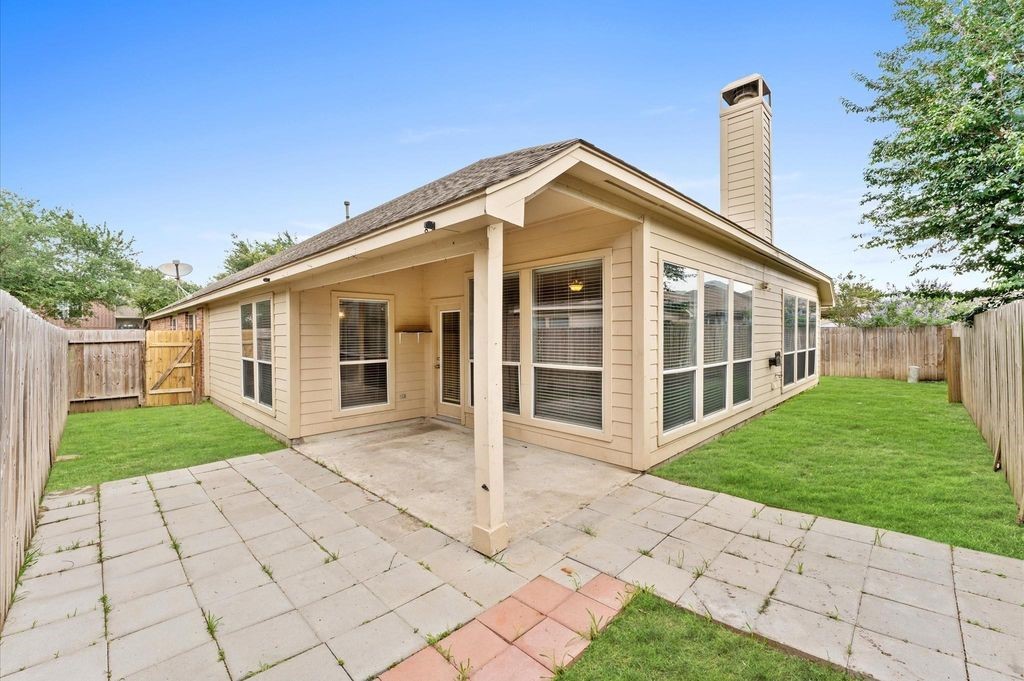 9422 Mustang Park Court Property Photo 23