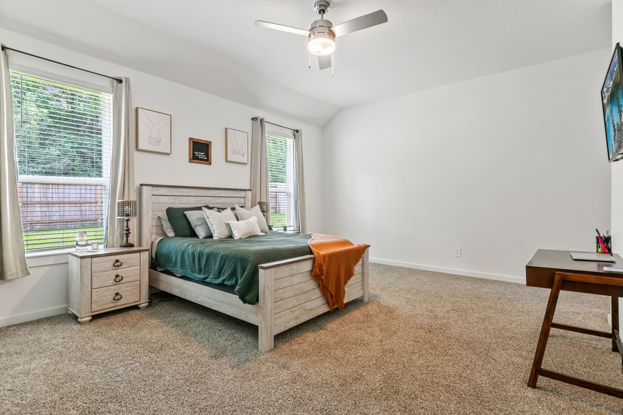 560 Newcomb Hollow Drive Property Photo 19