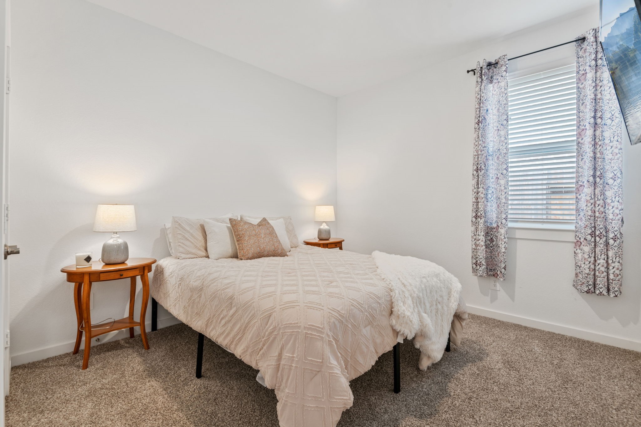 560 Newcomb Hollow Drive Property Photo 23