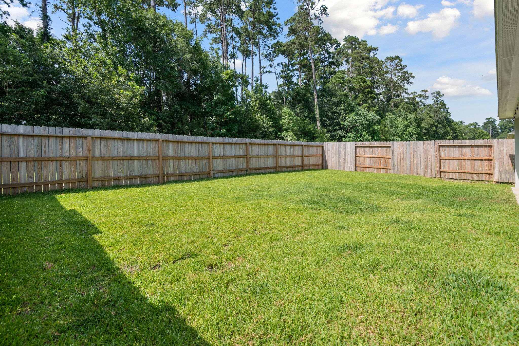 560 Newcomb Hollow Drive Property Photo 32