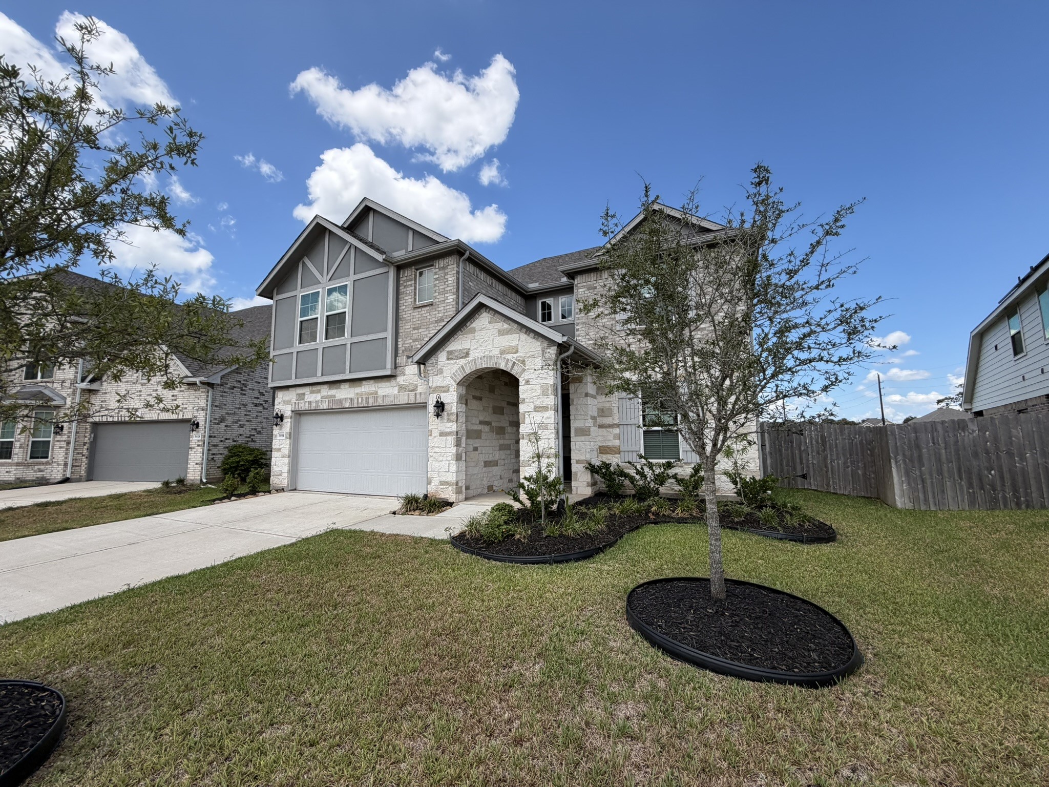 5814 Wayne Way Property Photo 1