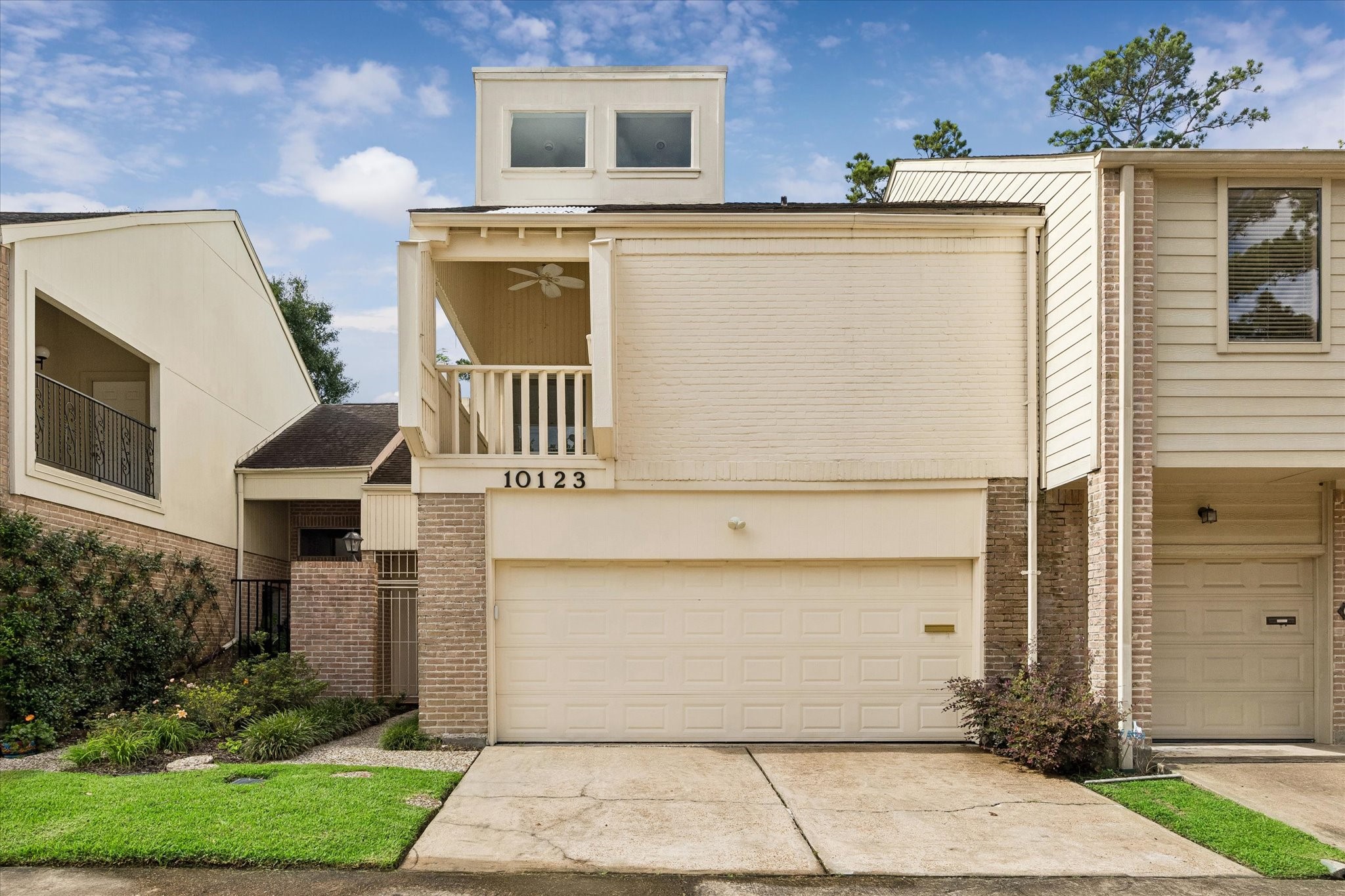 10123 Valley Forge Drive Property Photo 4
