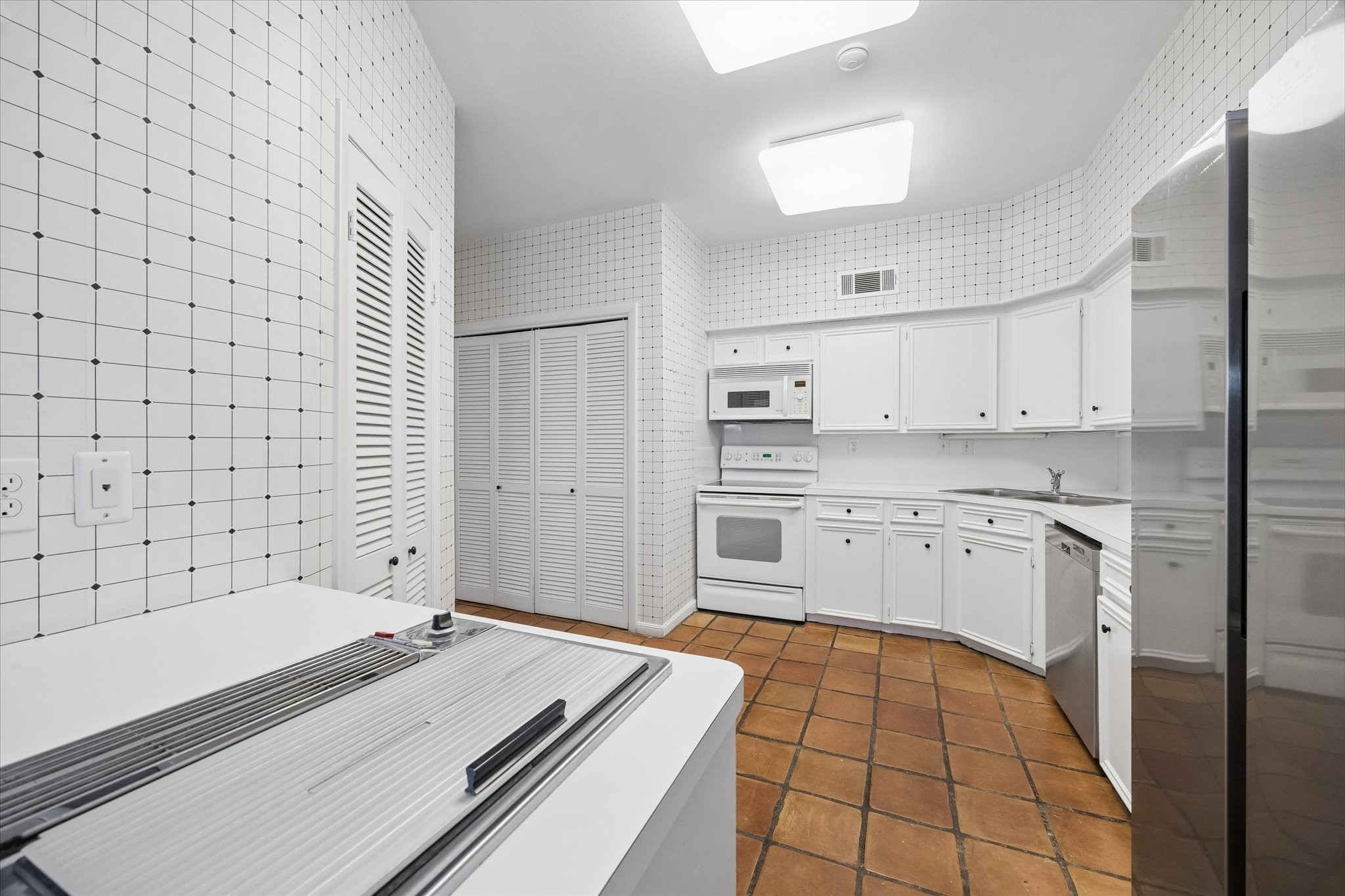 10123 Valley Forge Drive Property Photo 8