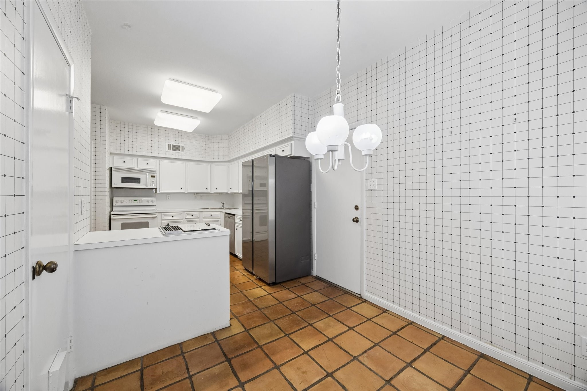 10123 Valley Forge Drive Property Photo 11
