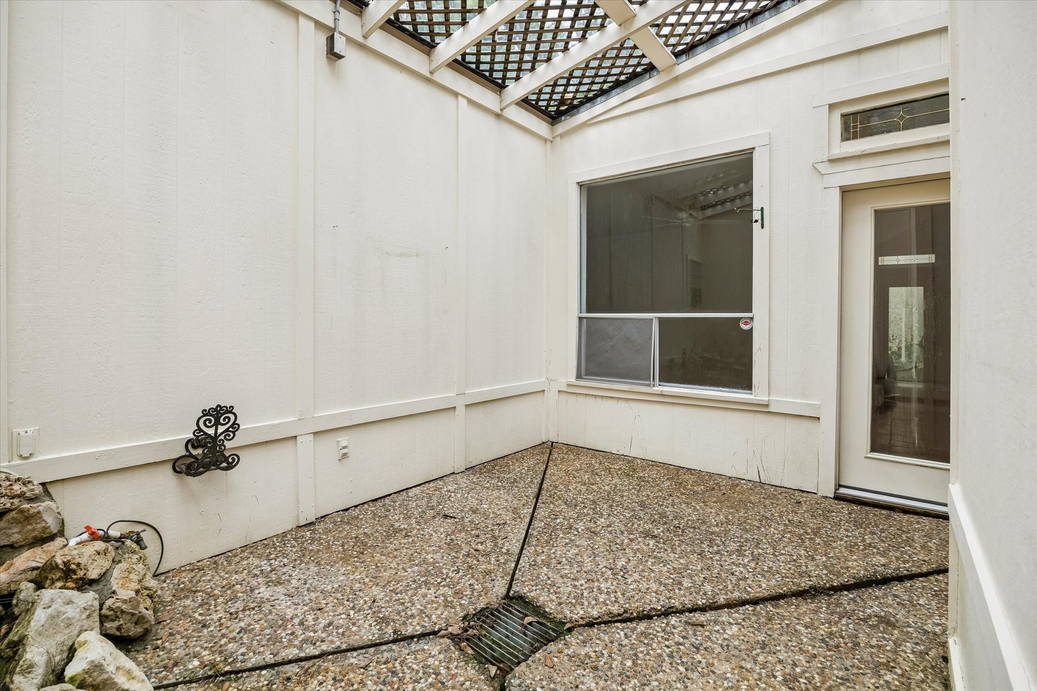 10123 Valley Forge Drive Property Photo 15