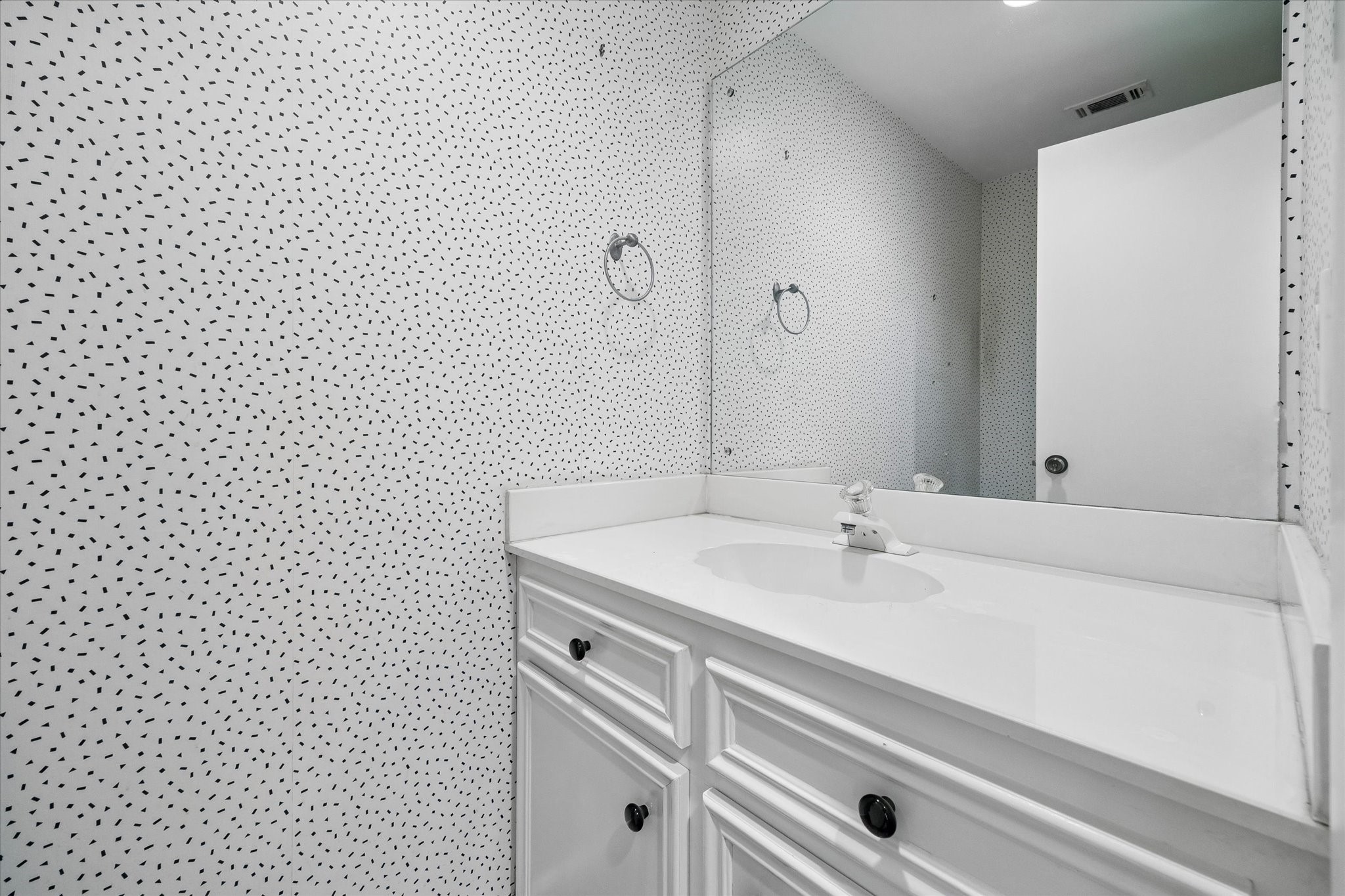 10123 Valley Forge Drive Property Photo 17