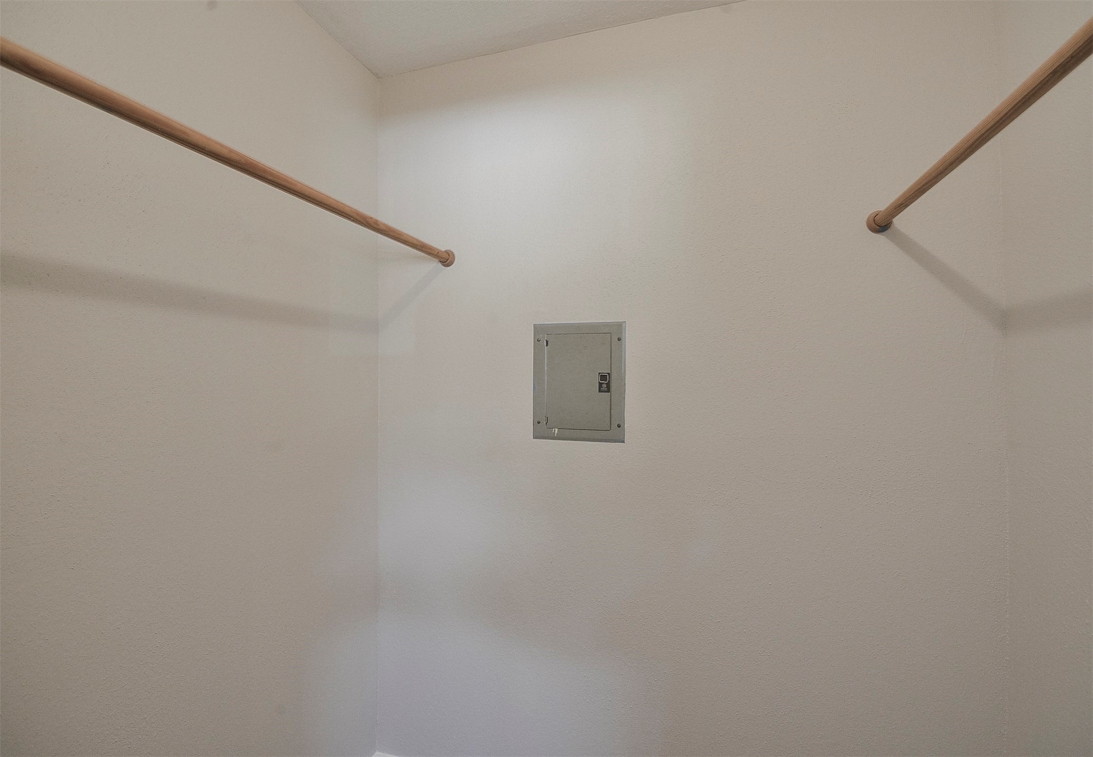12905 Woodforest Boulevard 607 Property Photo 11