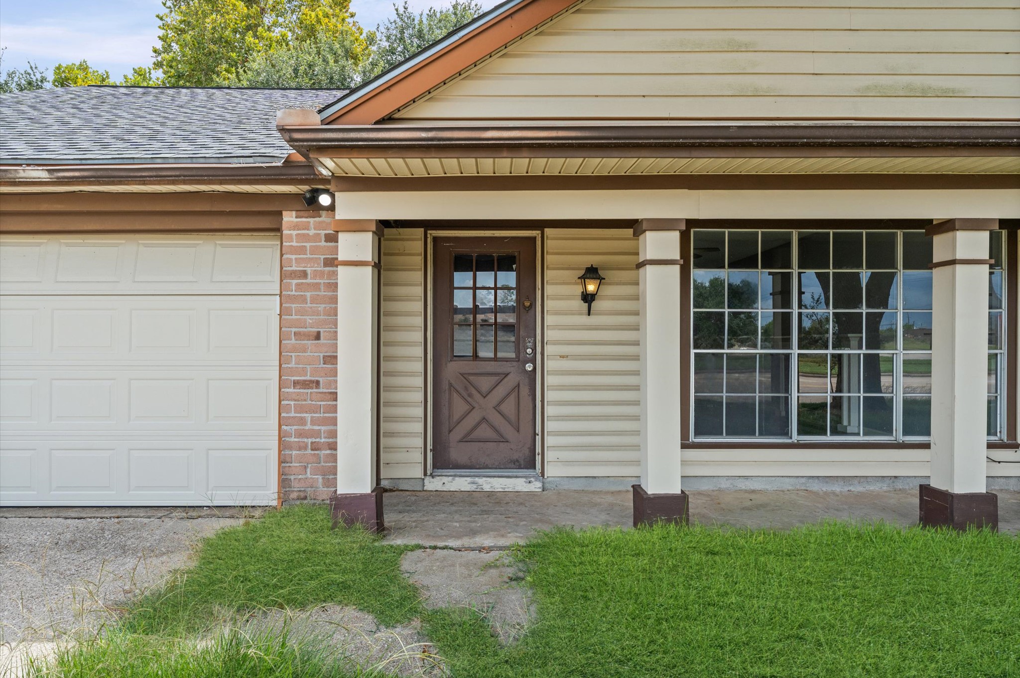 2430 Shady Bend Drive Property Photo 5