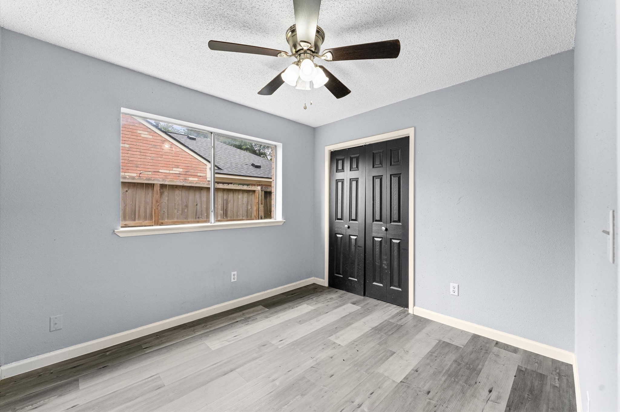 2430 Shady Bend Drive Property Photo 17